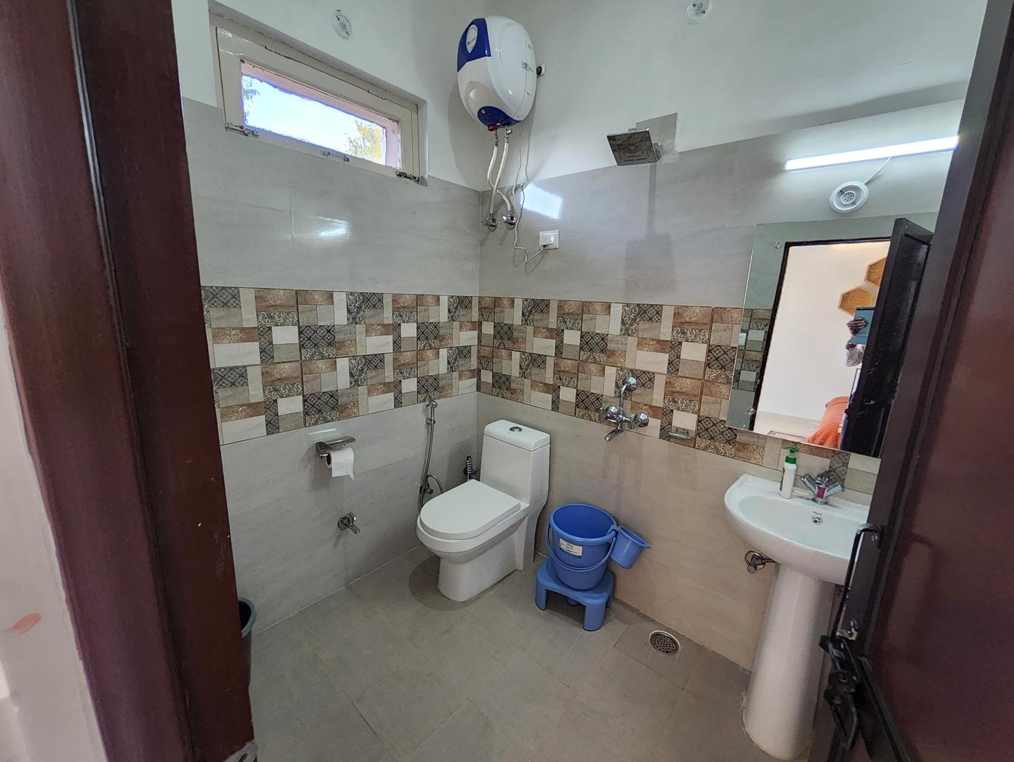Destination Bir Hostel Екстериор снимка