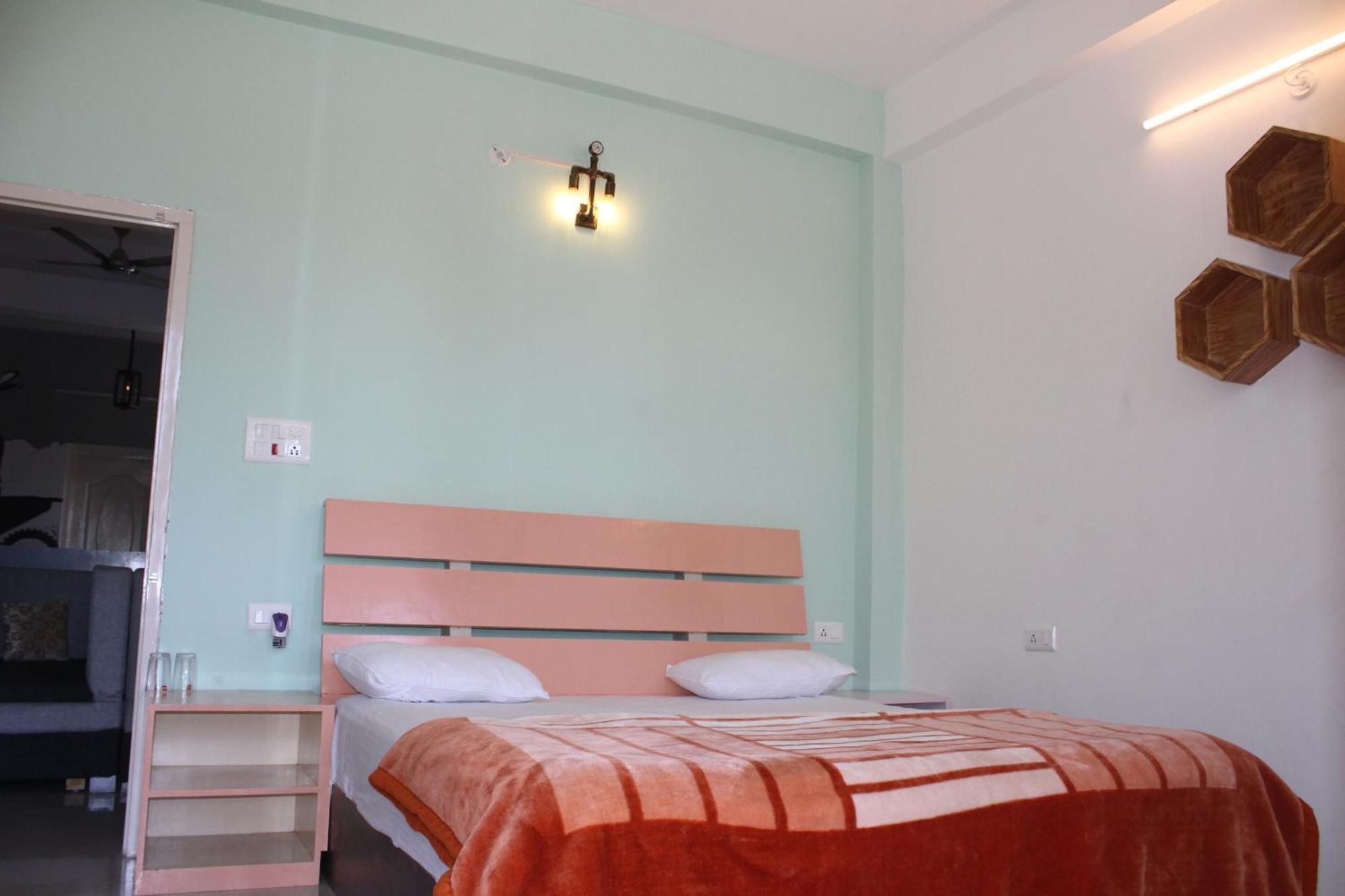 Destination Bir Hostel Екстериор снимка