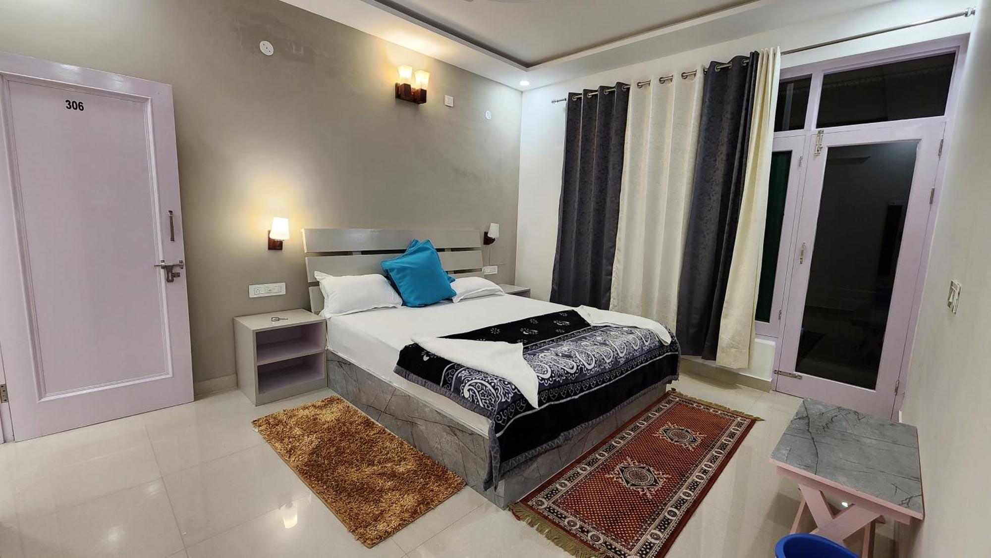 Destination Bir Hostel Екстериор снимка